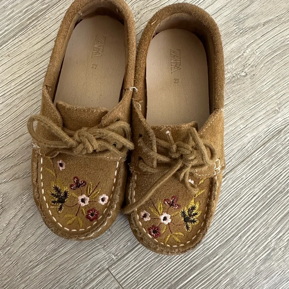 Zara Tan Kids Moccasins with Floral Embroidery